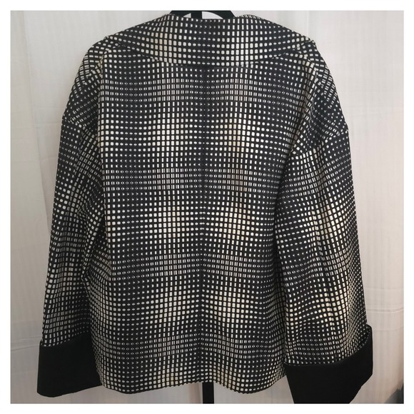 Escada Silk Lapel Boxy Woven Jacket EU 44 US 12 Belt Loops No Belt Black White - Picture 12 of 16